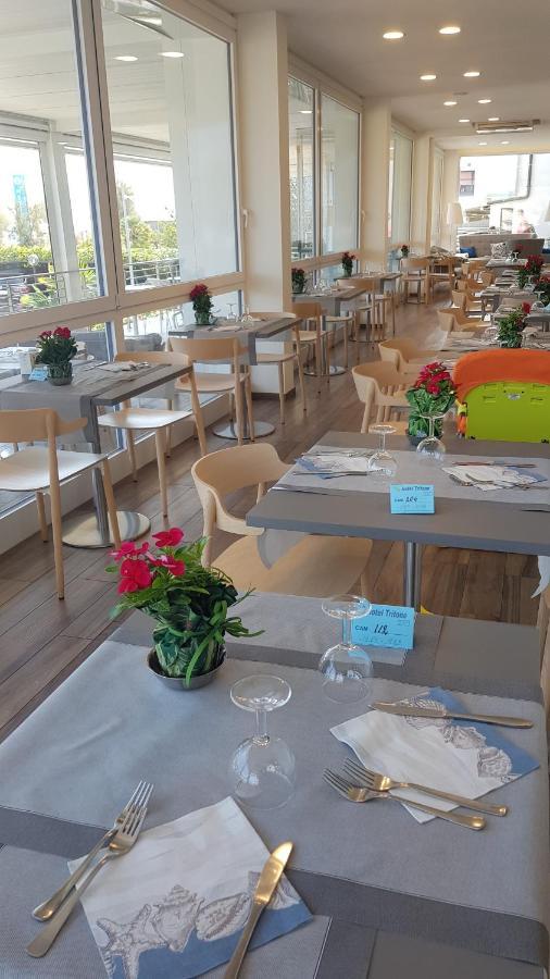 Hotel Tritone Senigallia Ngoại thất bức ảnh