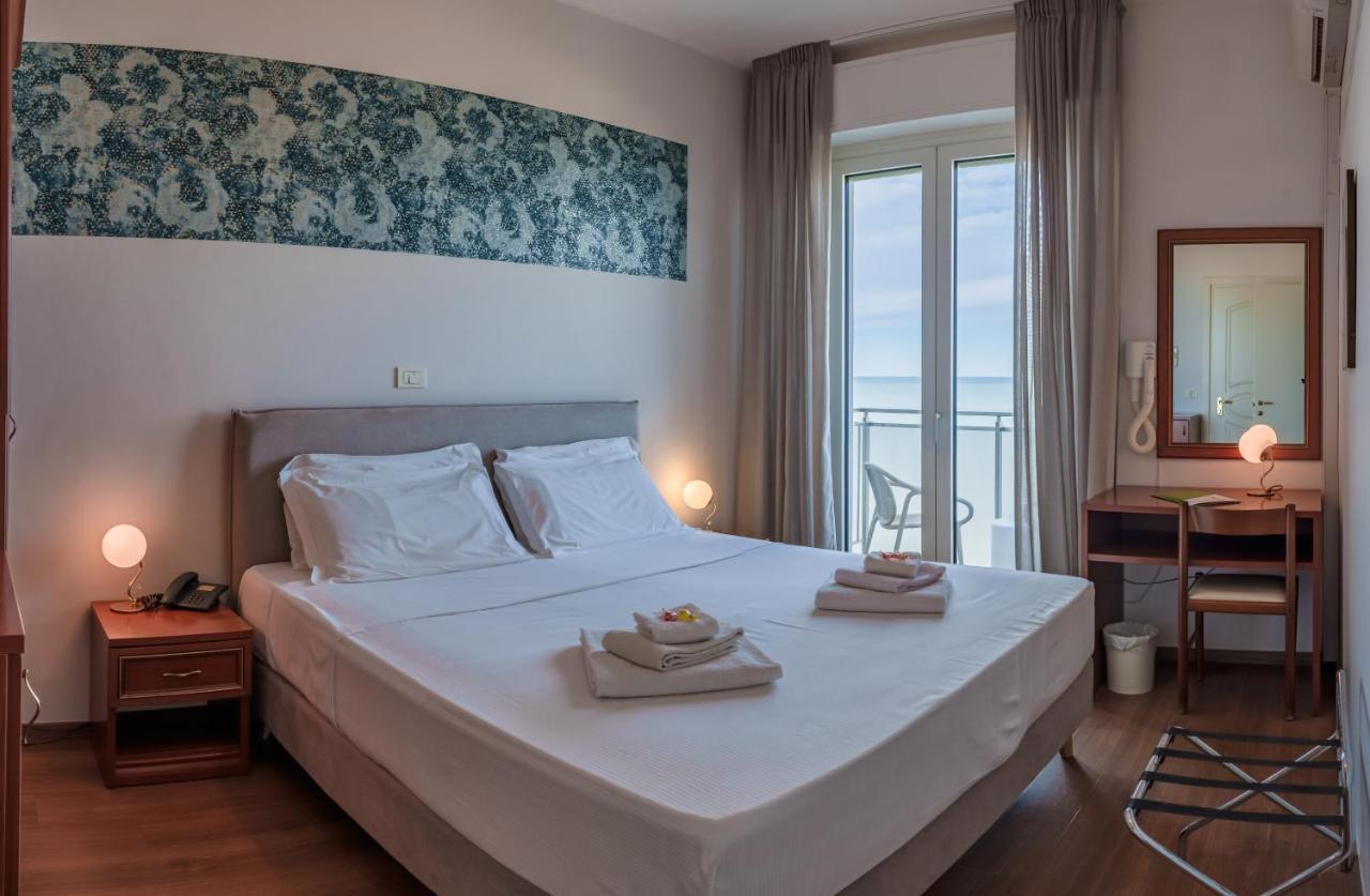 Hotel Tritone Senigallia Ngoại thất bức ảnh